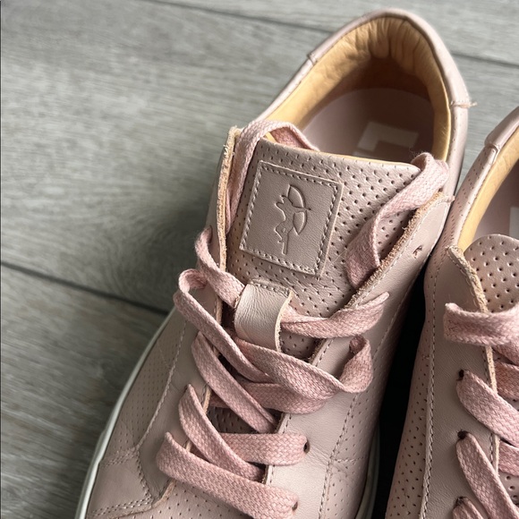 Greats made in Italy Pink leather Perforated Royale Women's Sneakers 6 - Picture 8 of 9